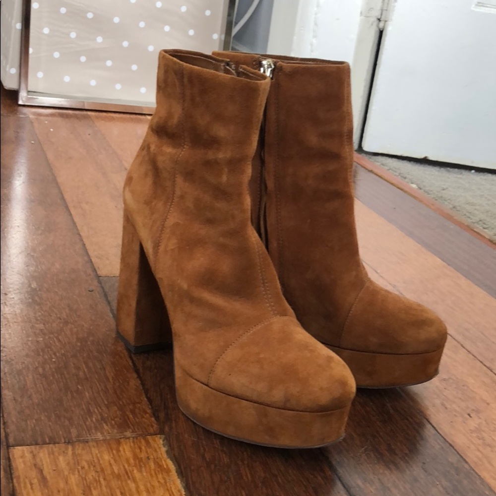 Sam Edelman tan suede booties